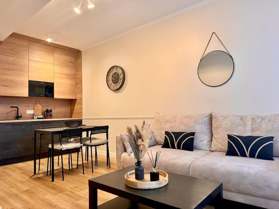 Ferienwohnung L'Orchidee - Netflix - Wi-Fi - Proche Centre Troyes Exterior foto